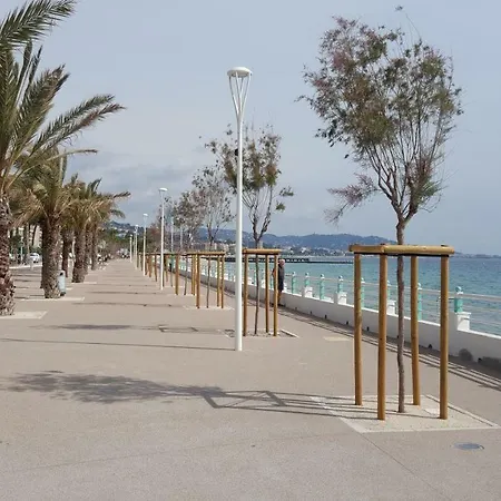 Sea Front Cannes